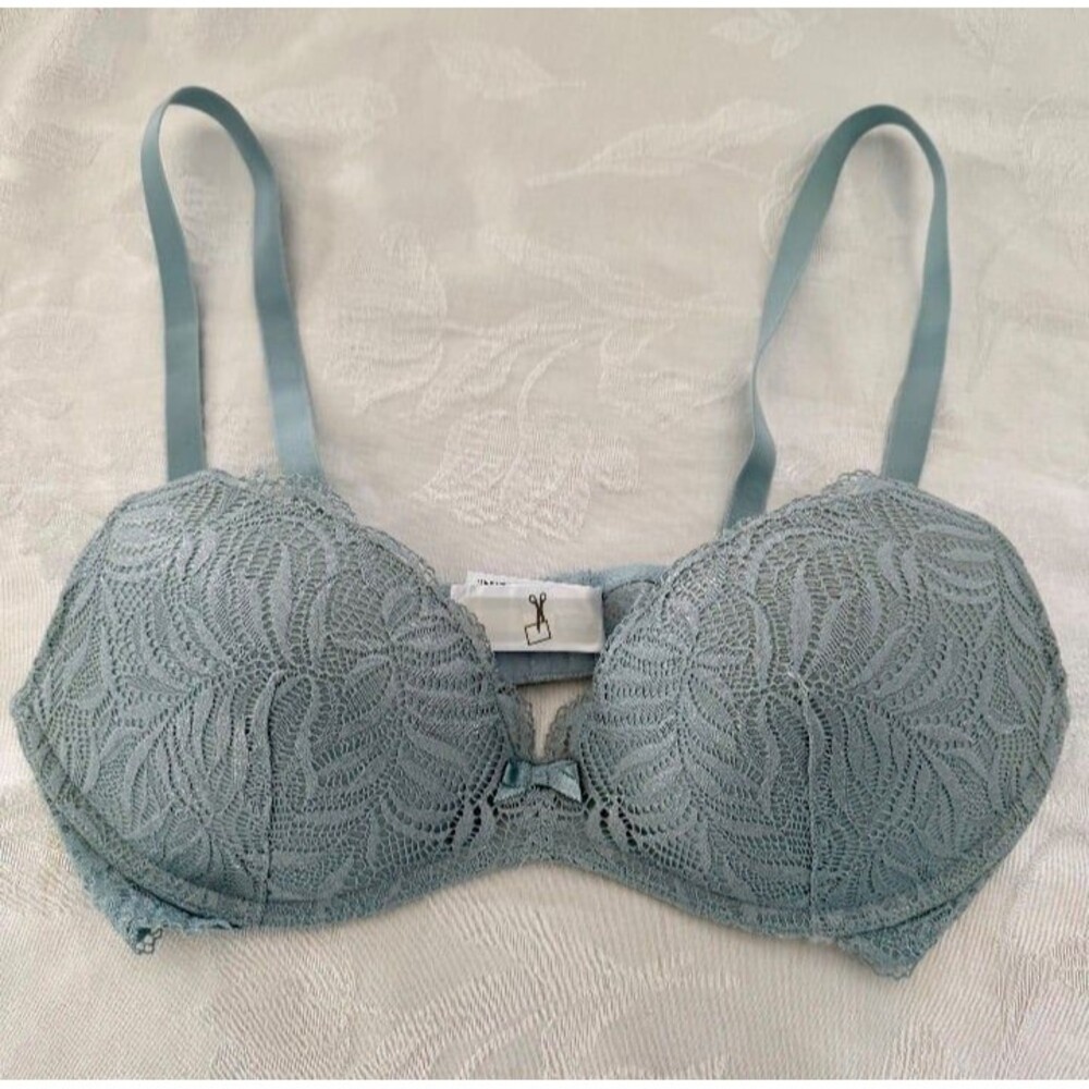 C&A light blue lace push-up bra 34C